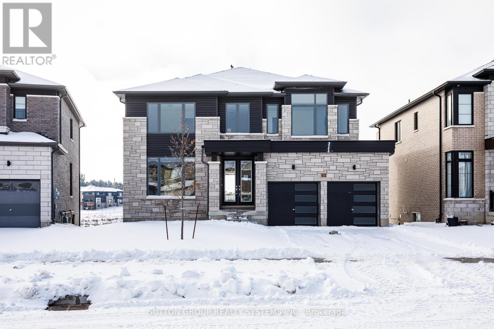 184 ROSEANNE CIRCLE, Wasaga Beach, Ontario