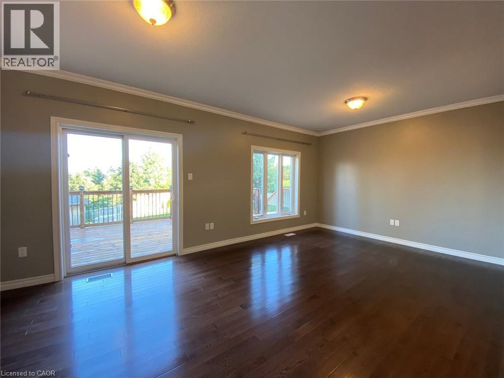 609 Isaiah Crescent, Kitchener, Ontario  N2E 0E6 - Photo 7 - 40810314