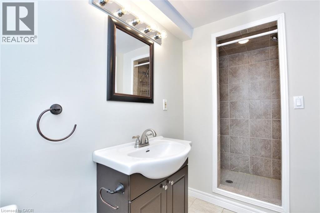 25 Endfield Avenue Unit# 2, Hamilton, Ontario  L8T 2L3 - Photo 4 - 40810187