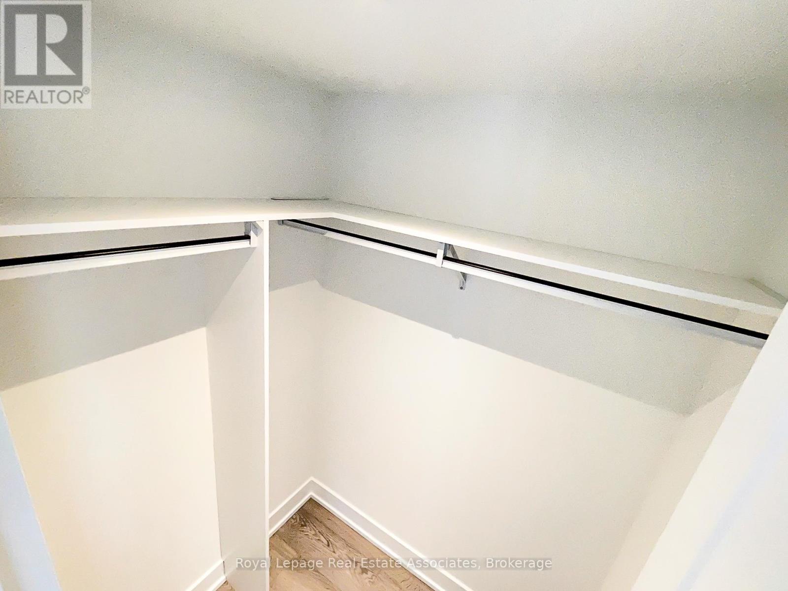 404 - 7 Mabelle Avenue, Toronto (Islington-City Centre West), Ontario  M5T 0C9 - Photo 7 - W12855756