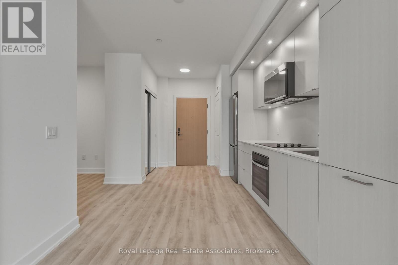 417 - 25 Cordova Avenue, Toronto (Islington-City Centre West), Ontario  M9A 0E5 - Photo 2 - W12855762