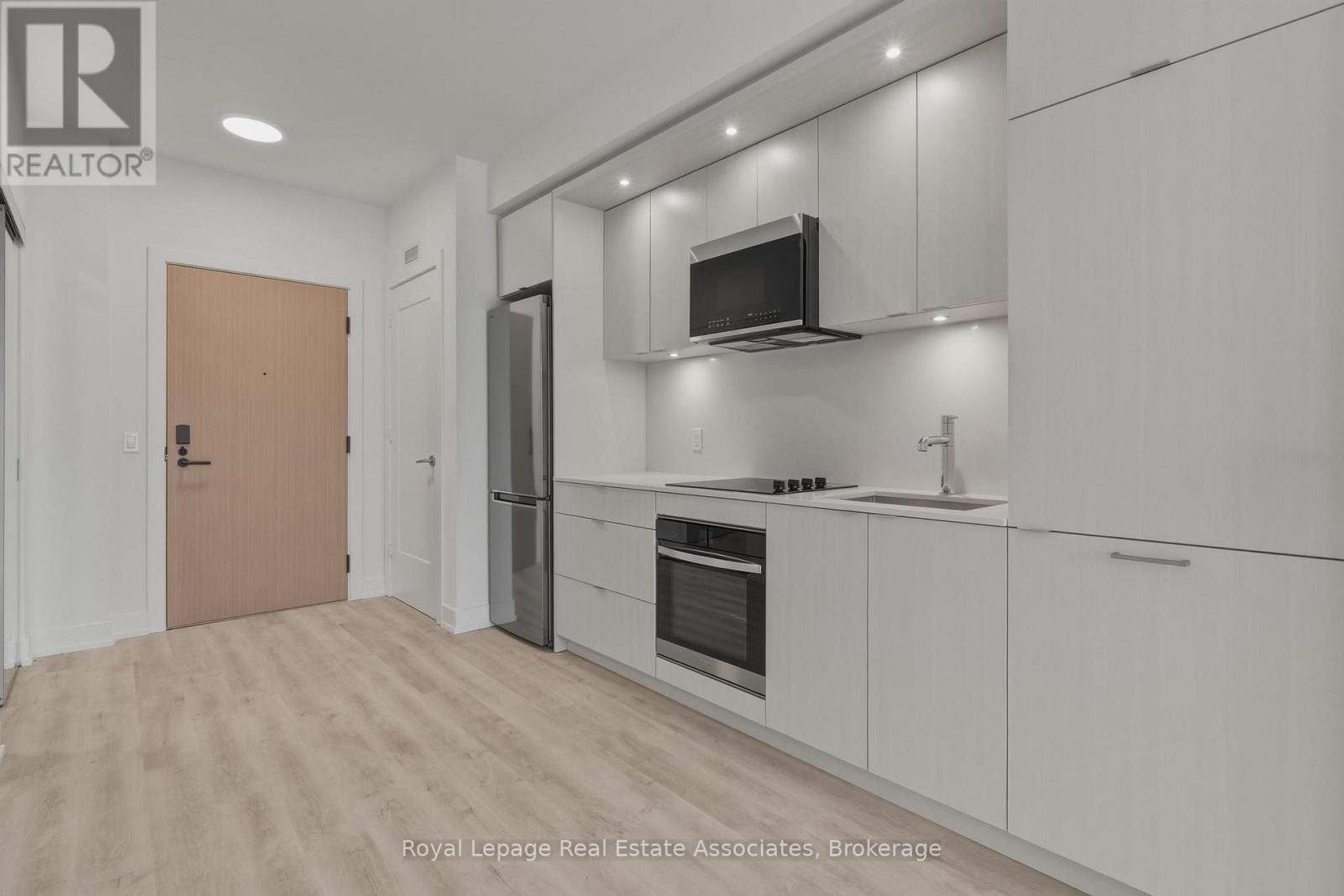 417 - 25 Cordova Avenue, Toronto (Islington-City Centre West), Ontario  M9A 0E5 - Photo 5 - W12855762