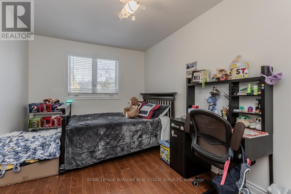 1294 Napier Crescent, Oakville, Ontario  L6H 2A4 - Photo 38 - W12855806