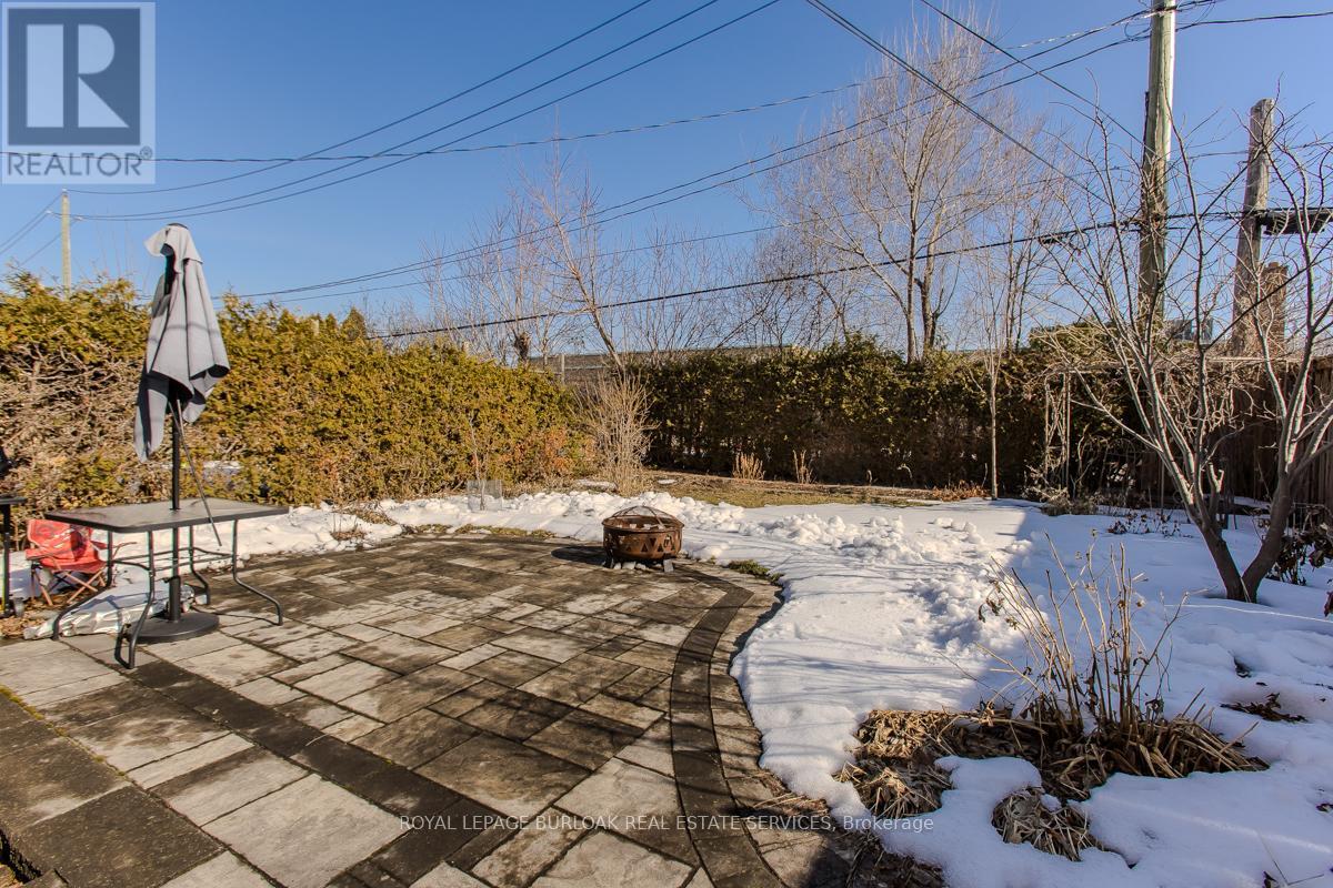 1294 Napier Crescent, Oakville, Ontario  L6H 2A4 - Photo 41 - W12855806