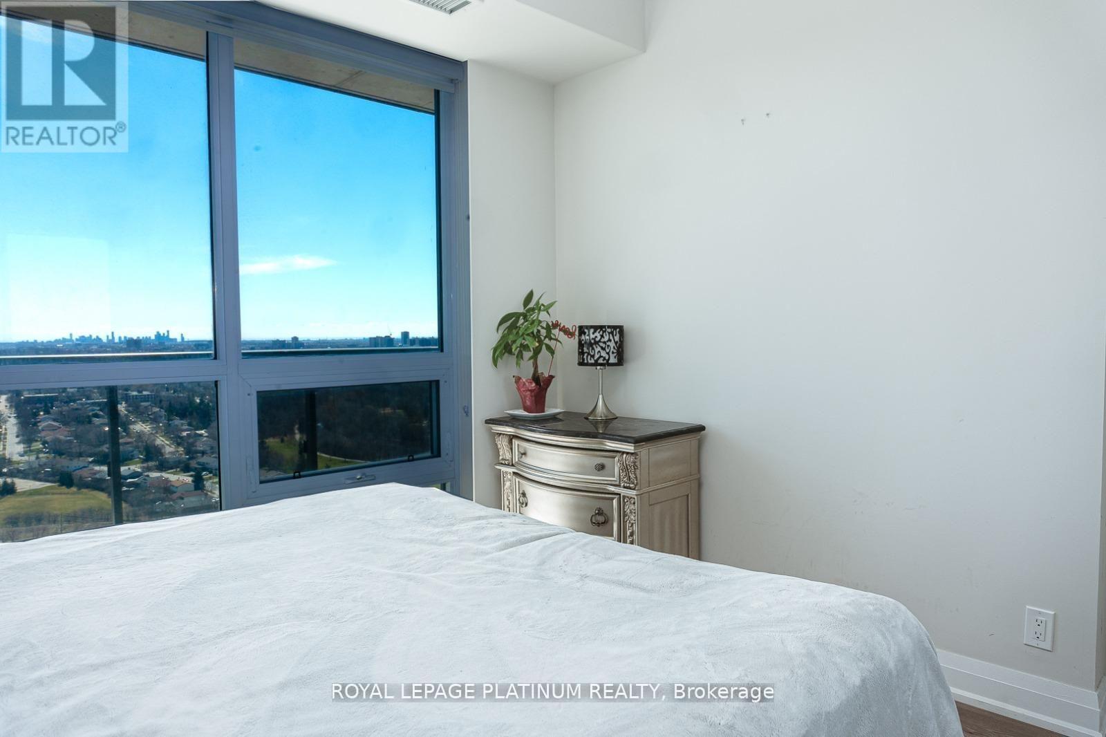 2305 - 15 Lynch Street, Brampton (Queen Street Corridor), Ontario  L6W 0C7 - Photo 16 - W12855812