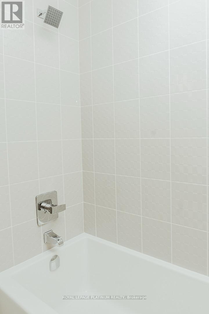 2305 - 15 Lynch Street, Brampton (Queen Street Corridor), Ontario  L6W 0C7 - Photo 21 - W12855812