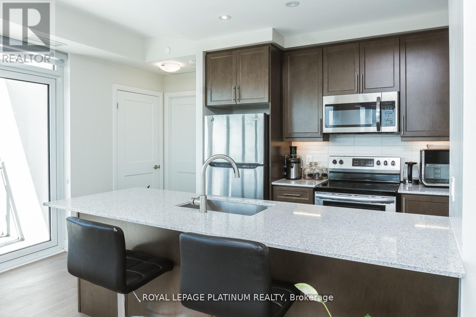 2305 - 15 Lynch Street, Brampton (Queen Street Corridor), Ontario  L6W 0C7 - Photo 7 - W12855812