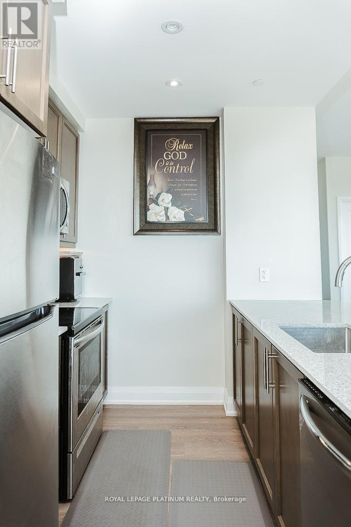 2305 - 15 Lynch Street, Brampton (Queen Street Corridor), Ontario  L6W 0C7 - Photo 9 - W12855812