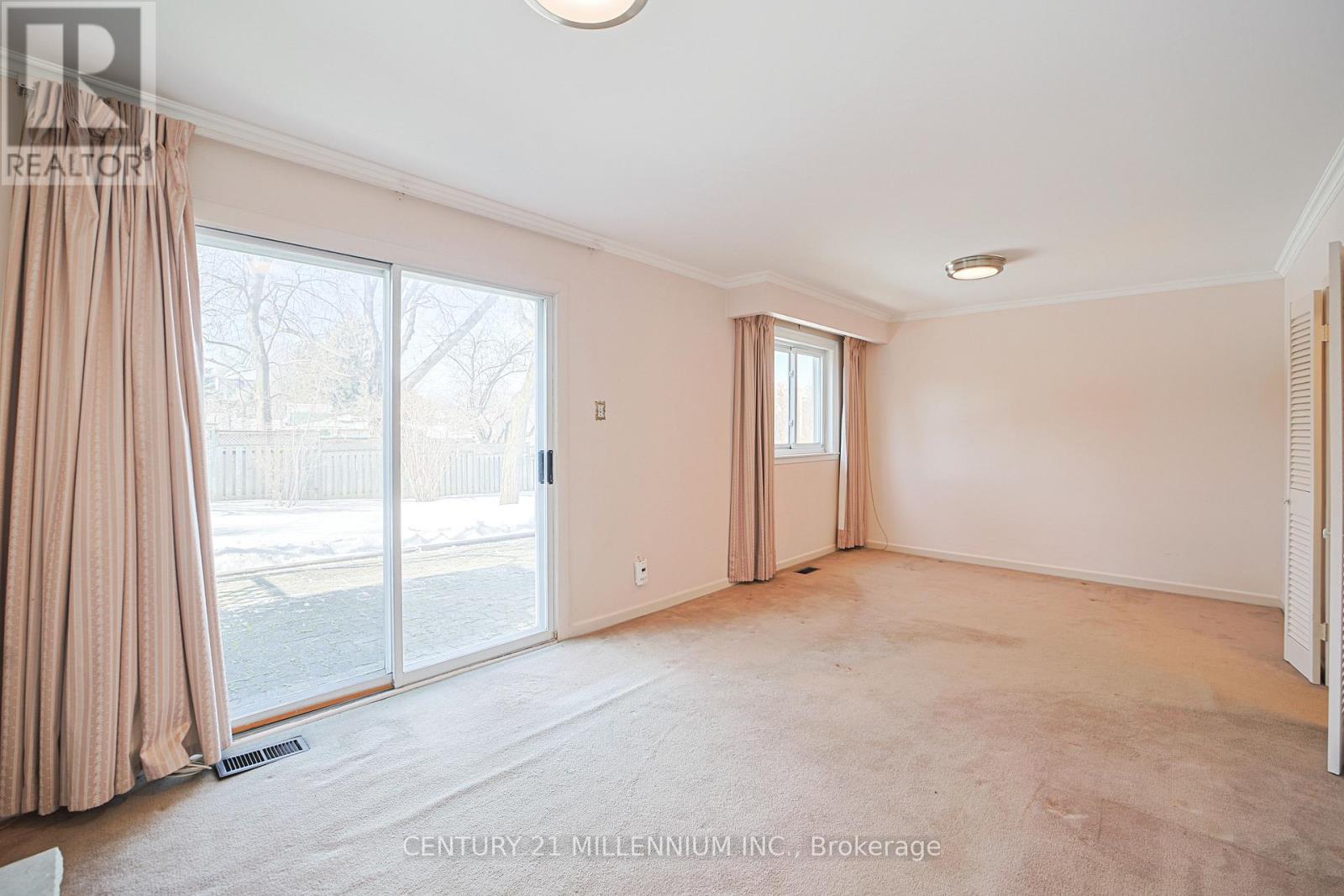 94 Norfield Crescent, Toronto (Elms-Old Rexdale), Ontario  M9W 1Y1 - Photo 17 - W12855828