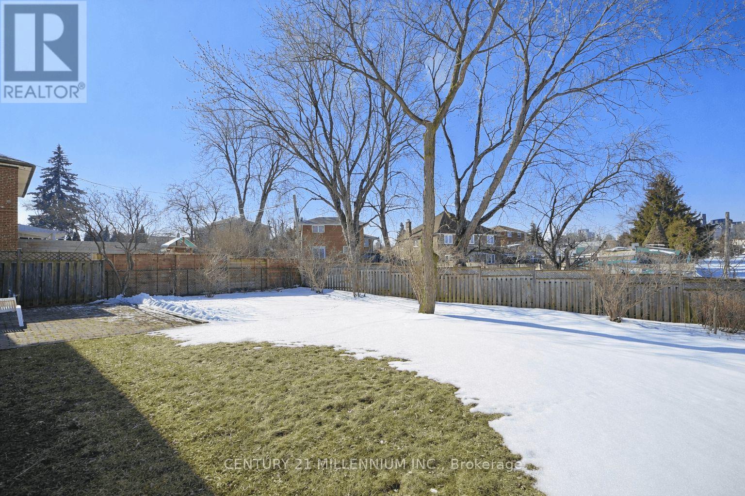 94 Norfield Crescent, Toronto (Elms-Old Rexdale), Ontario  M9W 1Y1 - Photo 26 - W12855828