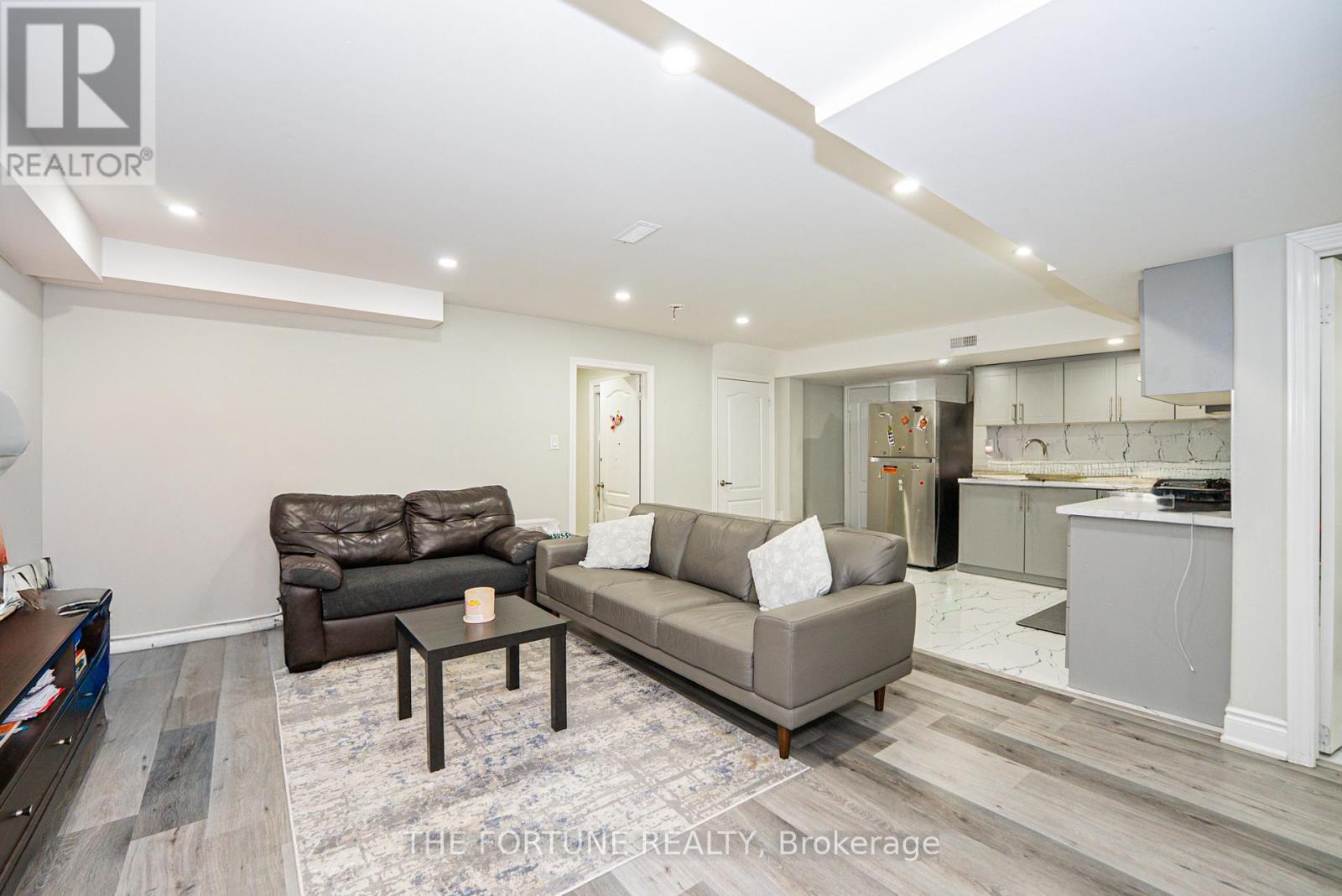 21 Lyle Way N, Brampton (Northwest Brampton), Ontario  L6X 5P8 - Photo 38 - W12855860