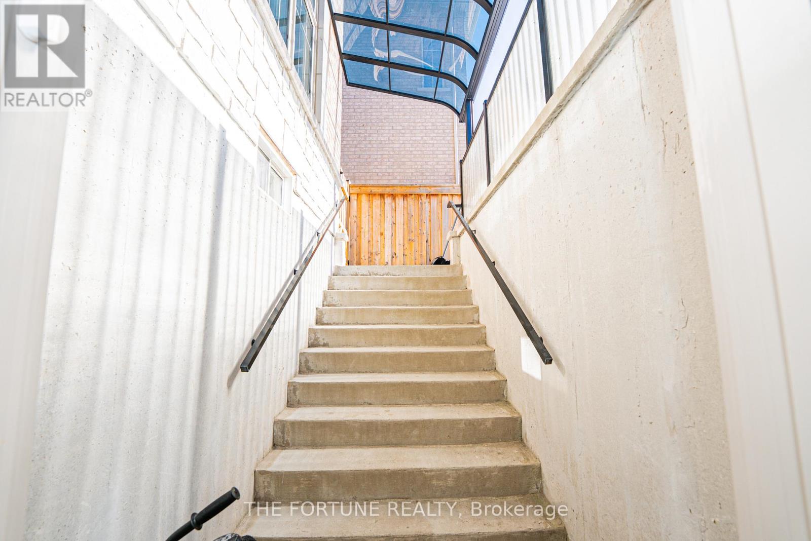 21 Lyle Way N, Brampton (Northwest Brampton), Ontario  L6X 5P8 - Photo 46 - W12855860