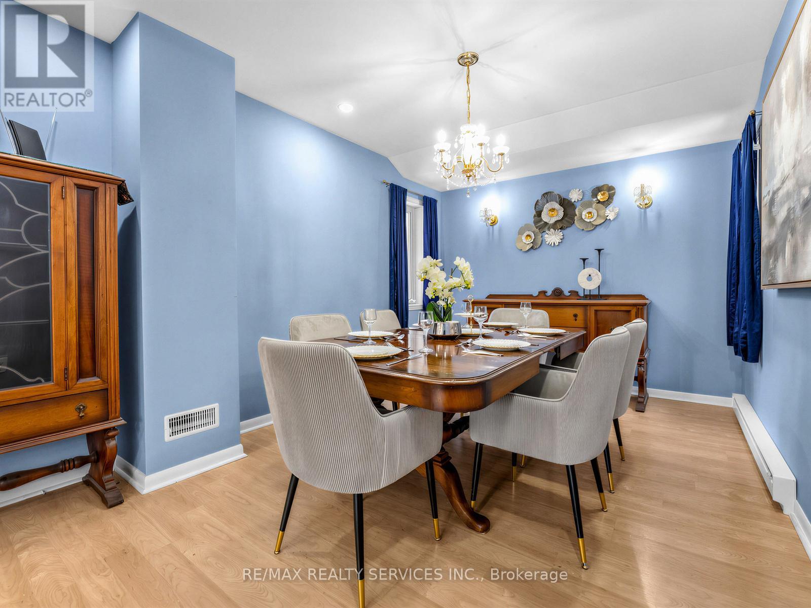 32 Helios Place, Brampton (Heart Lake West), Ontario  L6Z 2B2 - Photo 15 - W12855880