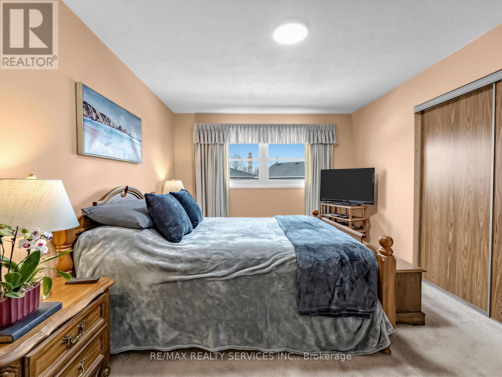 32 Helios Place, Brampton (Heart Lake West), Ontario  L6Z 2B2 - Photo 23 - W12855880