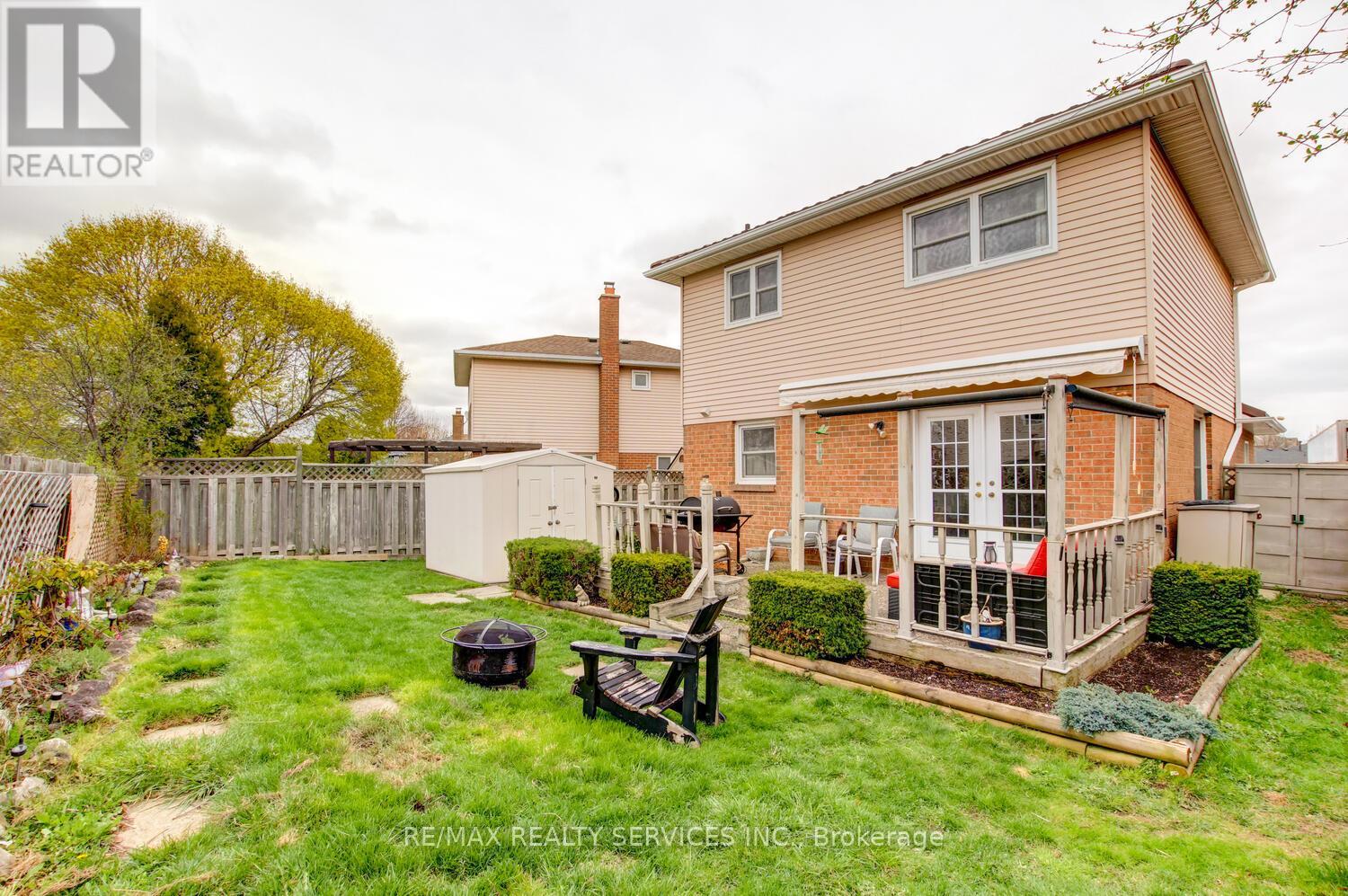 32 Helios Place, Brampton (Heart Lake West), Ontario  L6Z 2B2 - Photo 32 - W12855880