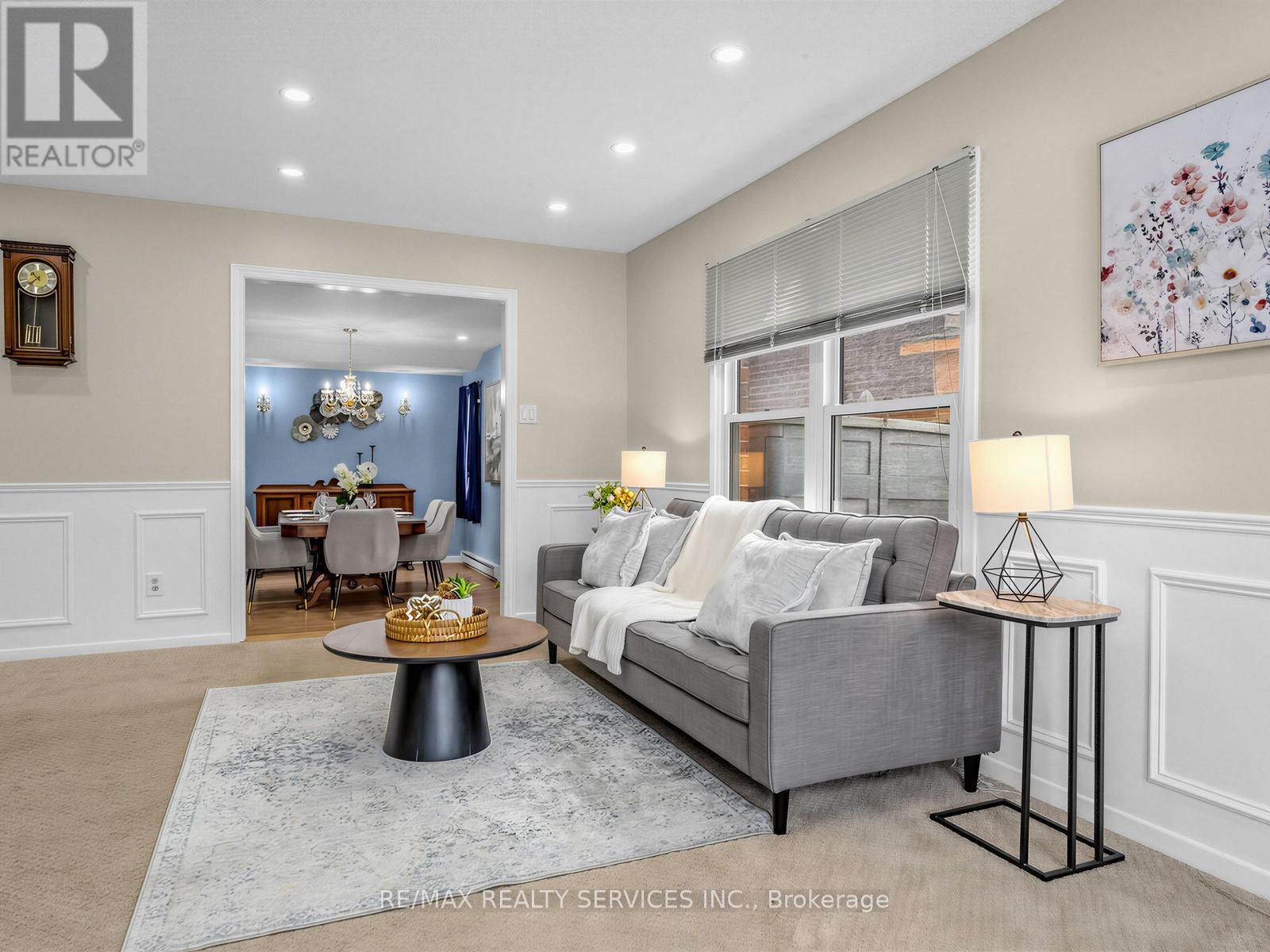 32 Helios Place, Brampton (Heart Lake West), Ontario  L6Z 2B2 - Photo 9 - W12855880