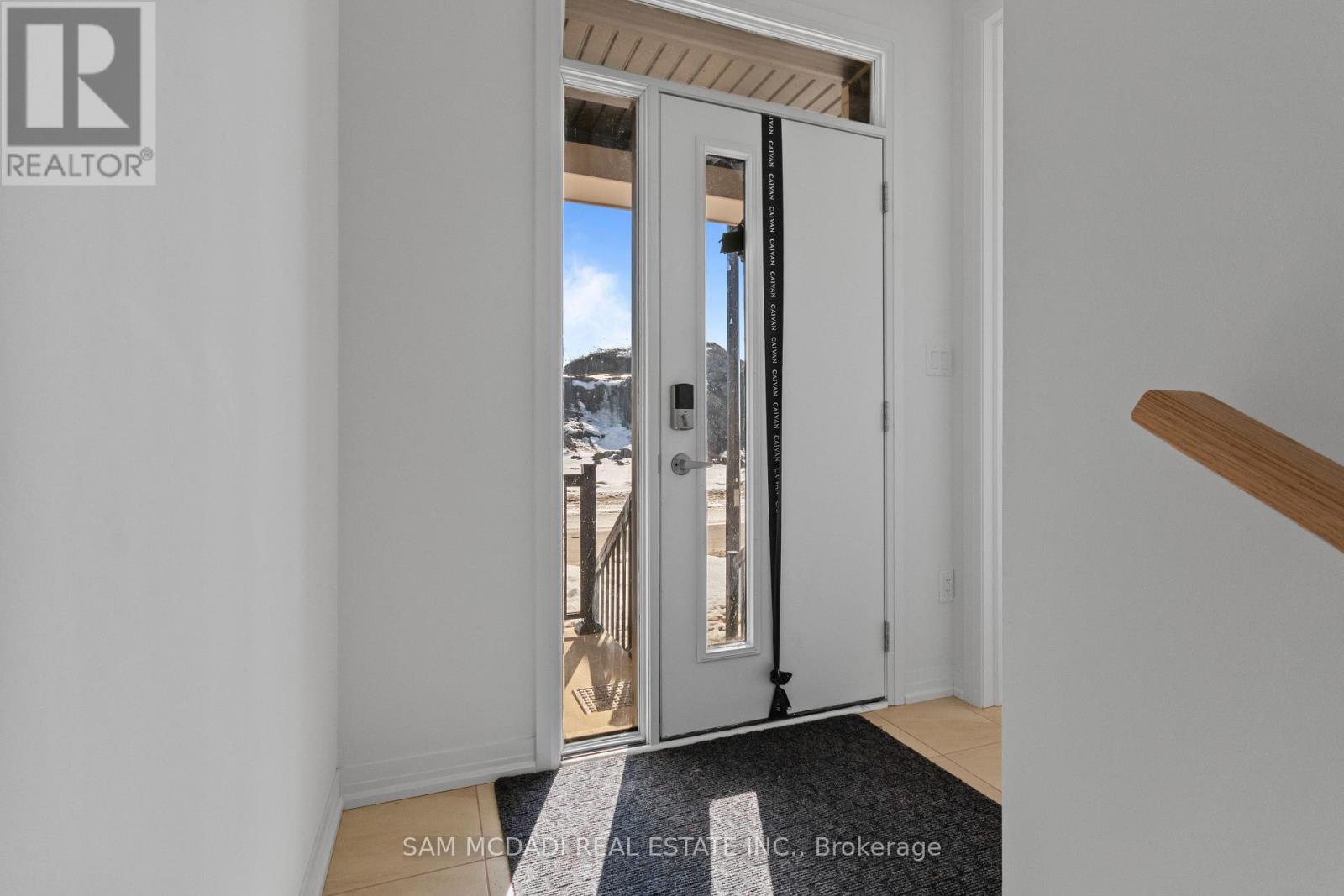 Upper - 4 Timber Falls Drive, Brampton, Ontario  L7A 5L9 - Photo 2 - W12855902