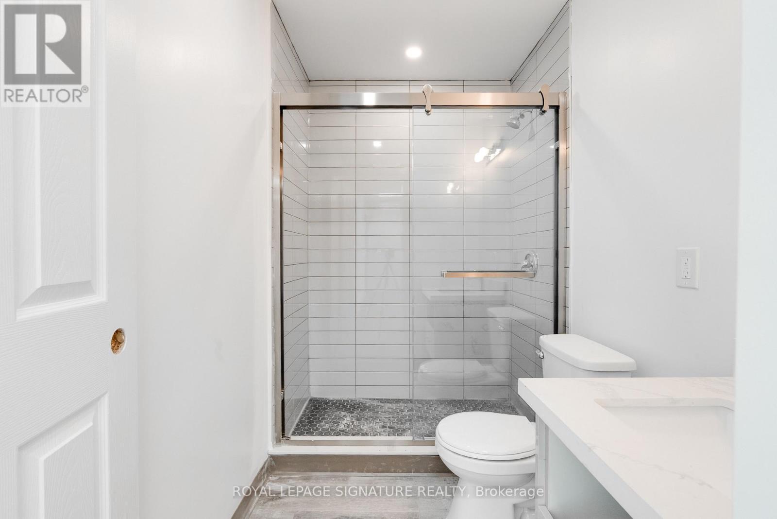 224 - 600 Dixon Road, Toronto (West Humber-Clairville), Ontario  M9W 1J1 - Photo 11 - W12855922