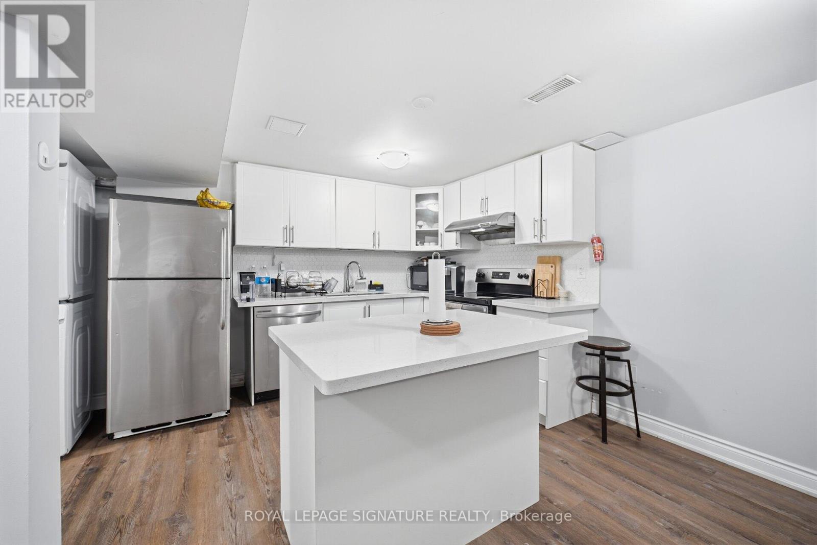 6326 Millers Grove, Mississauga, Ontario  L5N 3H7 - Photo 33 - W12855926