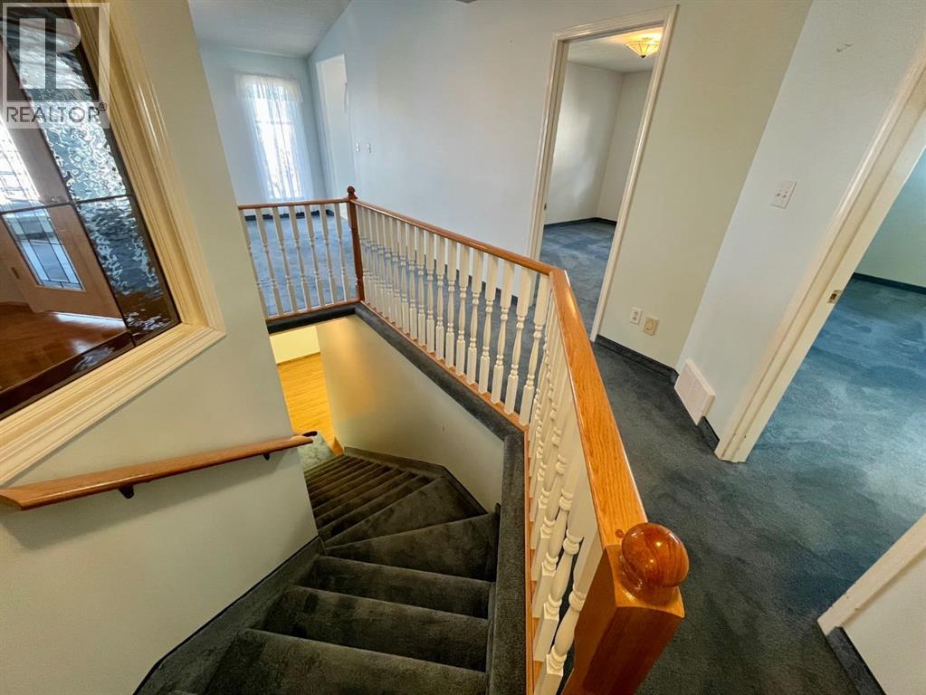 362 Boutin Avenue, Hinton, Alberta  T7V 1A2 - Photo 13 - A2285637