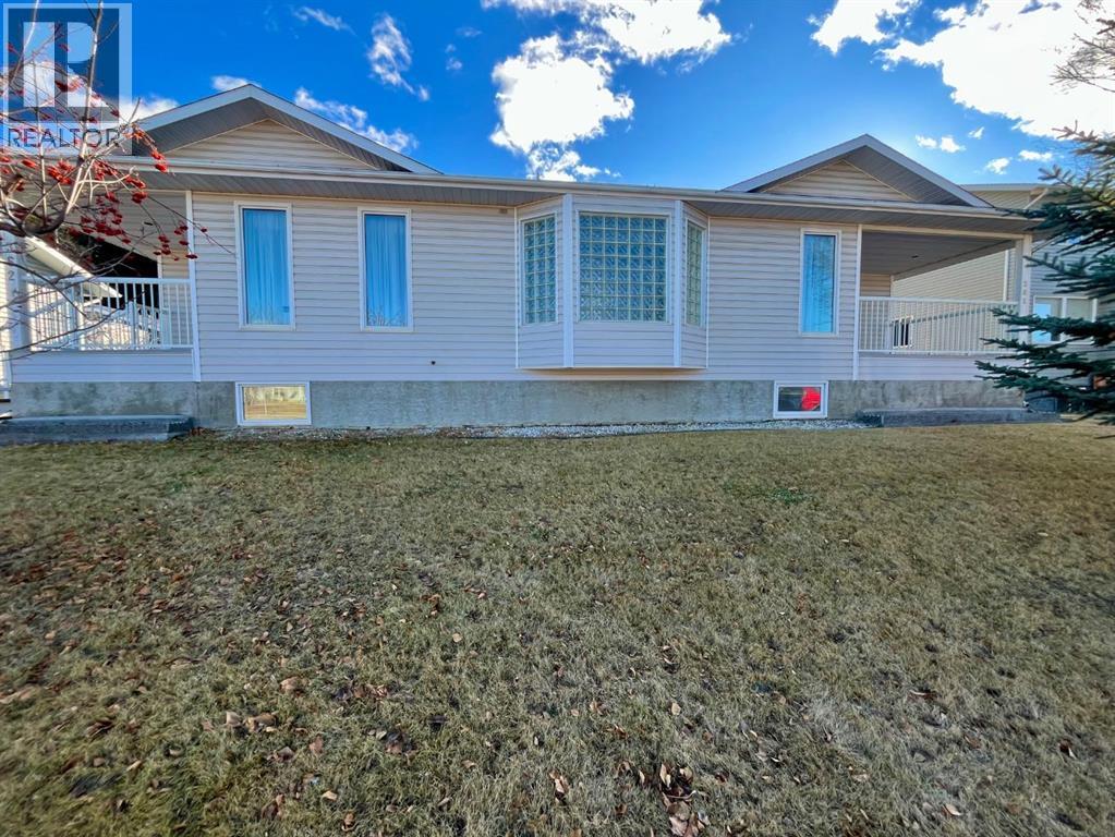 362 Boutin Avenue, Hinton, Alberta  T7V 1A2 - Photo 1 - A2285637