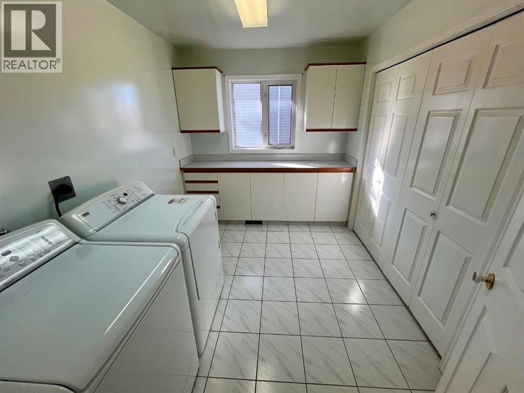 362 Boutin Avenue, Hinton, Alberta  T7V 1A2 - Photo 8 - A2285637