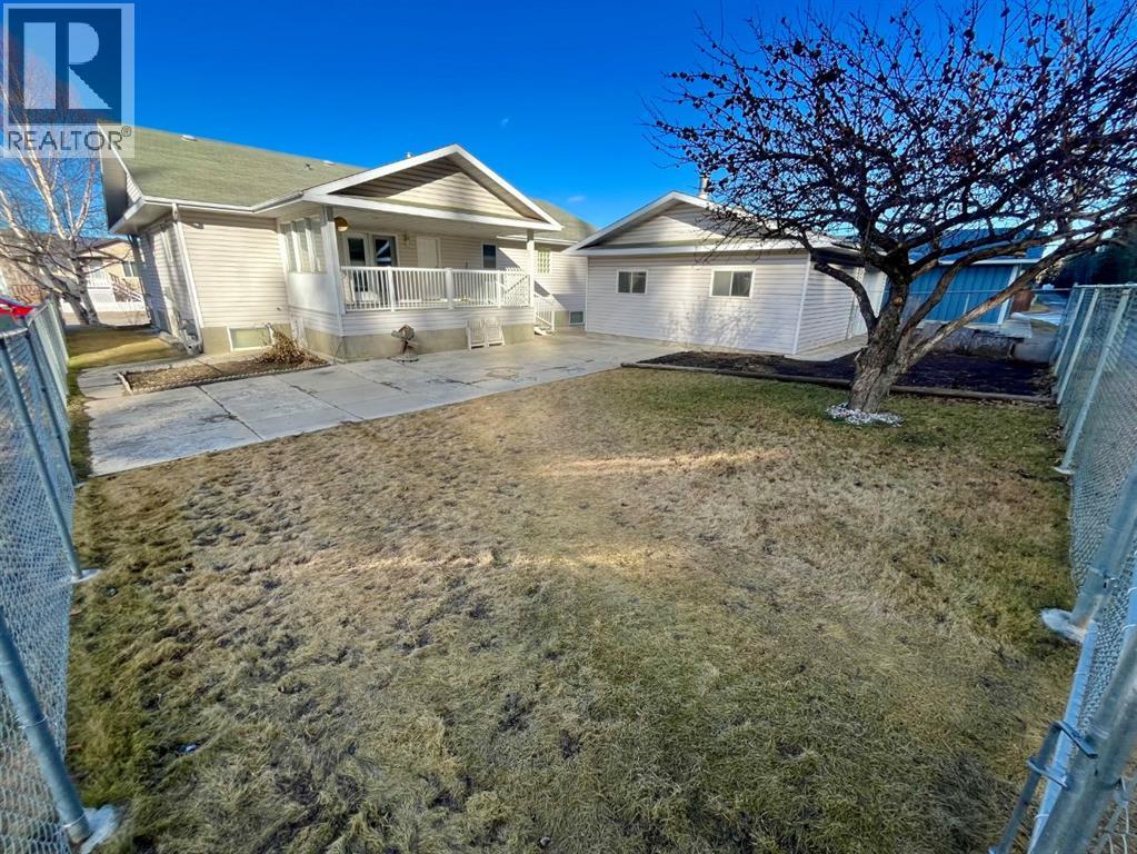 362 Boutin Avenue, Hinton, Alberta  T7V 1A2 - Photo 28 - A2285637