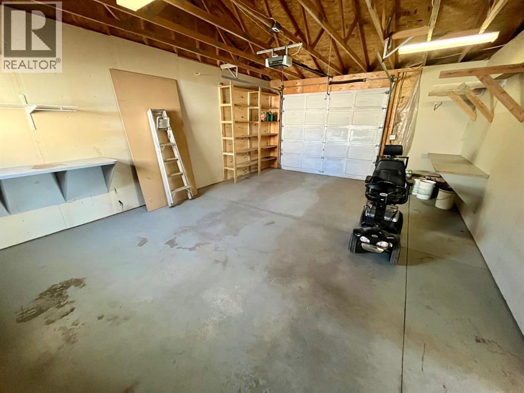 362 Boutin Avenue, Hinton, Alberta  T7V 1A2 - Photo 32 - A2285637