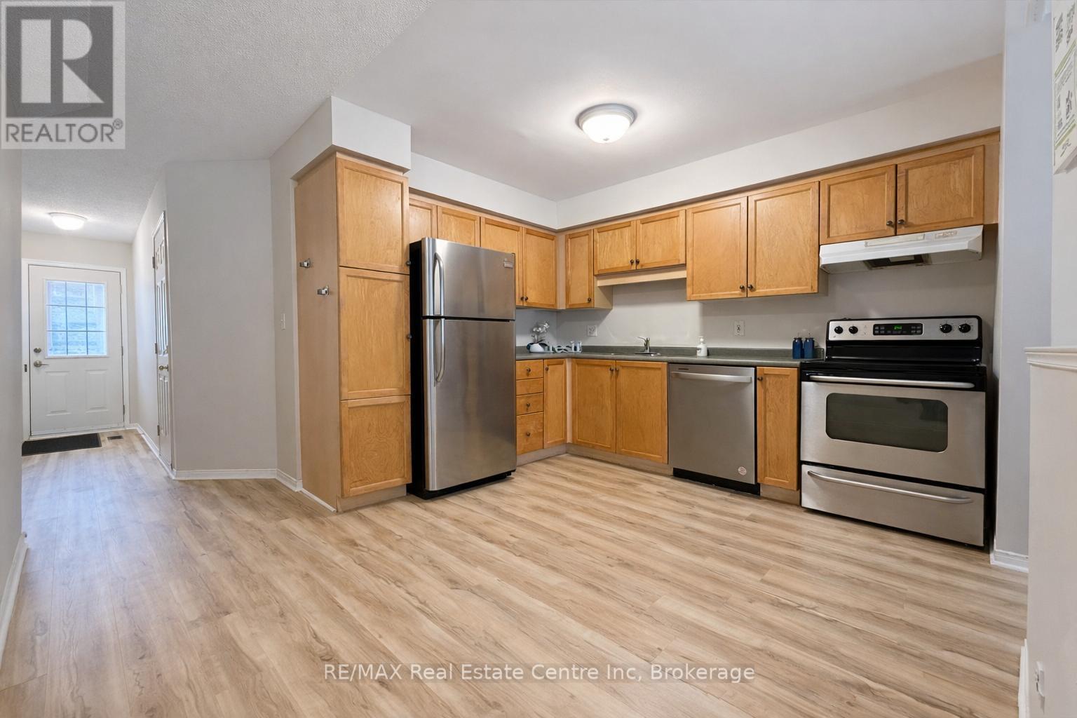 106 - 30 Imperial Road S, Guelph (Willow West/sugarbush/west Acres), Ontario  N1K 1Y1 - Photo 2 - X12788378