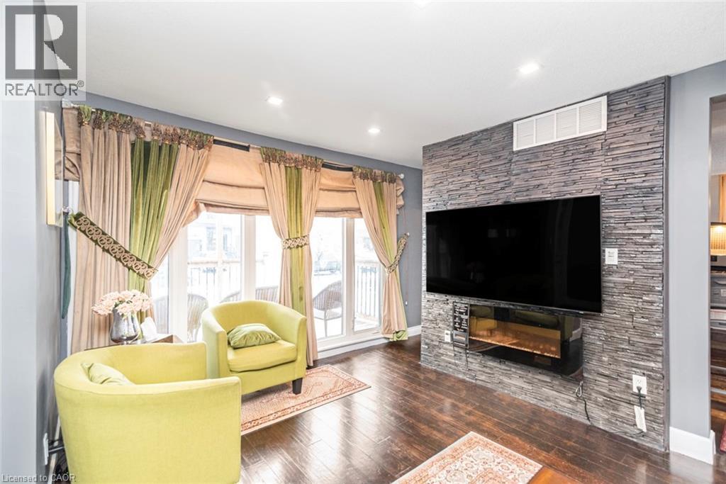 243 Federal Street, Stoney Creek, Ontario  L8E 1P6 - Photo 4 - 40809890