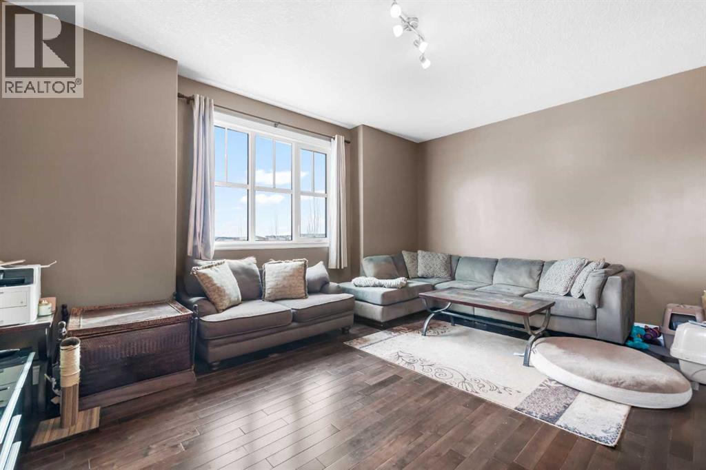 20 Royal Highland Court Nw, Calgary, Alberta  T3G 4Y2 - Photo 19 - A2282859