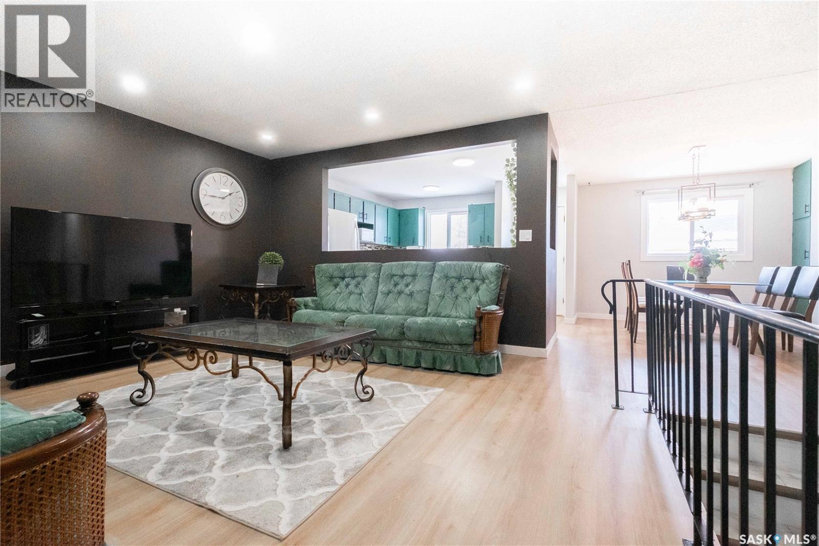 263 Fairview Road, Regina, Saskatchewan  S4R 5V1 - Photo 8 - SK029821