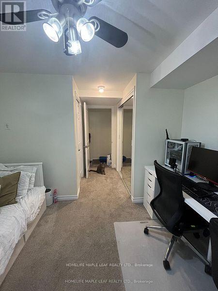 Side Un - 14 Old Orchard Glen, Woodstock, Ontario  N4V 1G2 - Photo 4 - X12855800