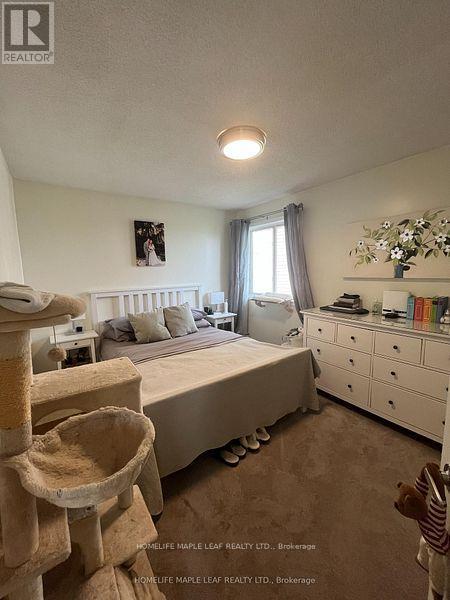 Side Un - 14 Old Orchard Glen, Woodstock, Ontario  N4V 1G2 - Photo 8 - X12855800