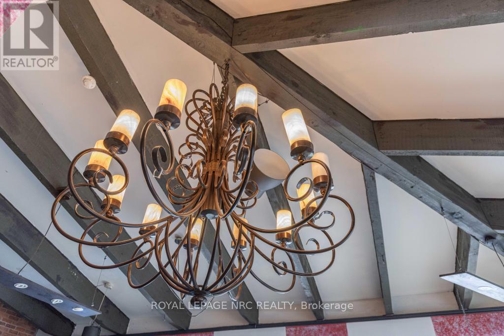 22 Academy Street, St. Catharines (Downtown), Ontario  L2R 4Z6 - Photo 12 - X12855940