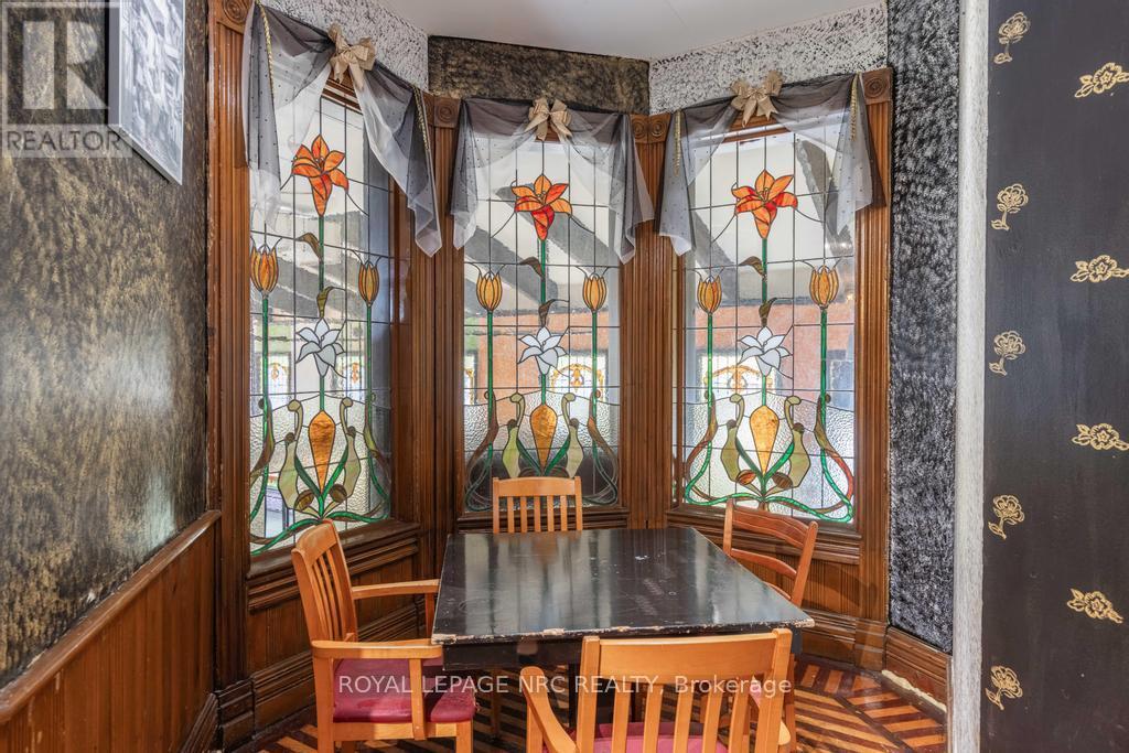 22 Academy Street, St. Catharines (Downtown), Ontario  L2R 4Z6 - Photo 18 - X12855940