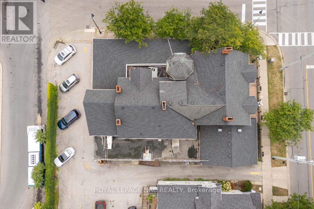 22 Academy Street, St. Catharines (Downtown), Ontario  L2R 4Z6 - Photo 8 - X12855940