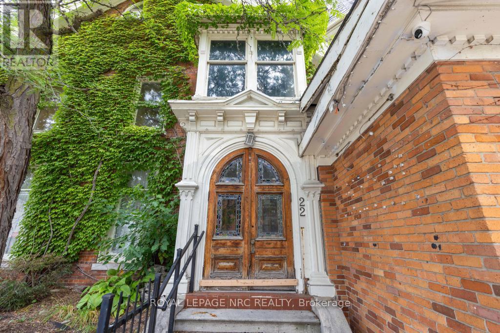 22 Academy Street, St. Catharines (Downtown), Ontario  L2R 4Z6 - Photo 9 - X12855940