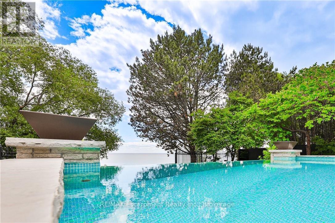 2250 Chancery Lane W, Oakville, Ontario  L6J 6A3 - Photo 41 - W12856044