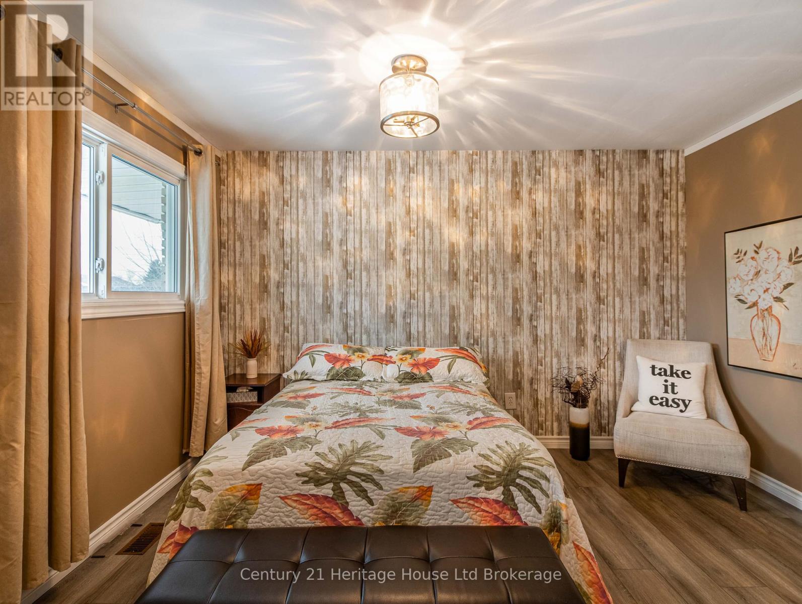 1064 Sovereign Road, Woodstock (Woodstock - North), Ontario  N4S 5P2 - Photo 22 - X12856014