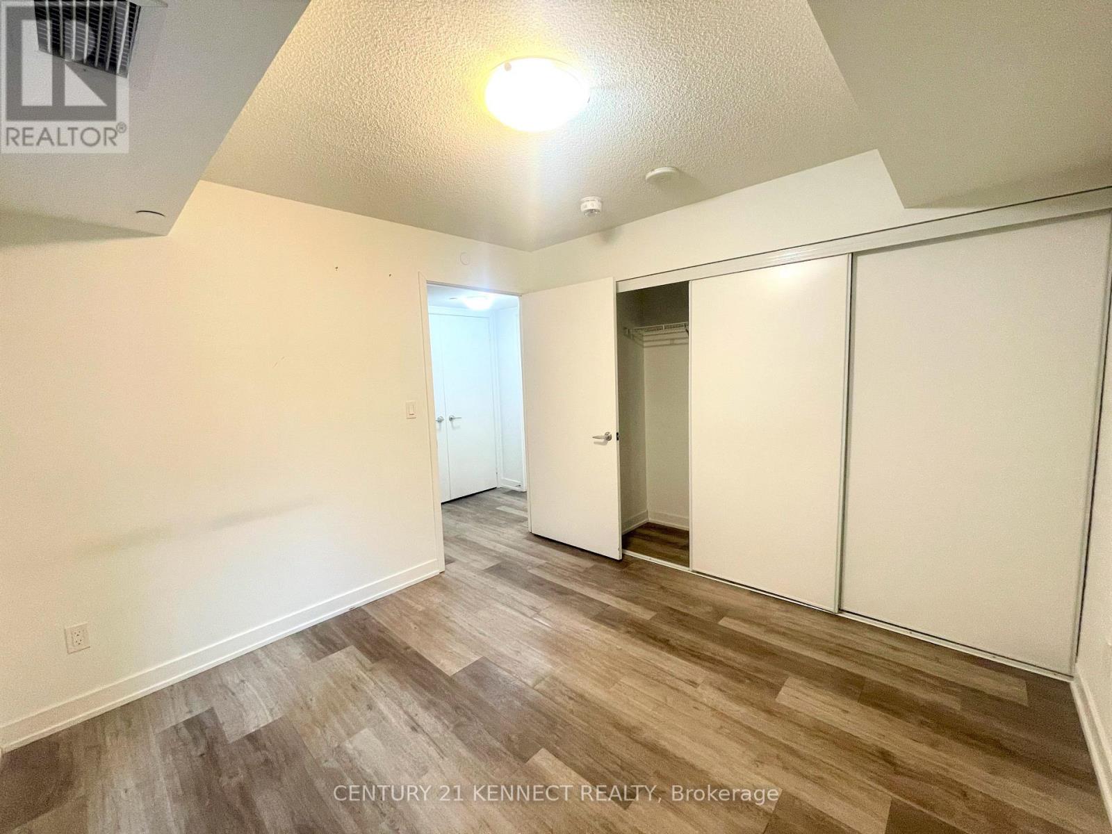 402r - 231 College Street, Toronto, Ontario  M5T 1R4 - Photo 9 - C12642838