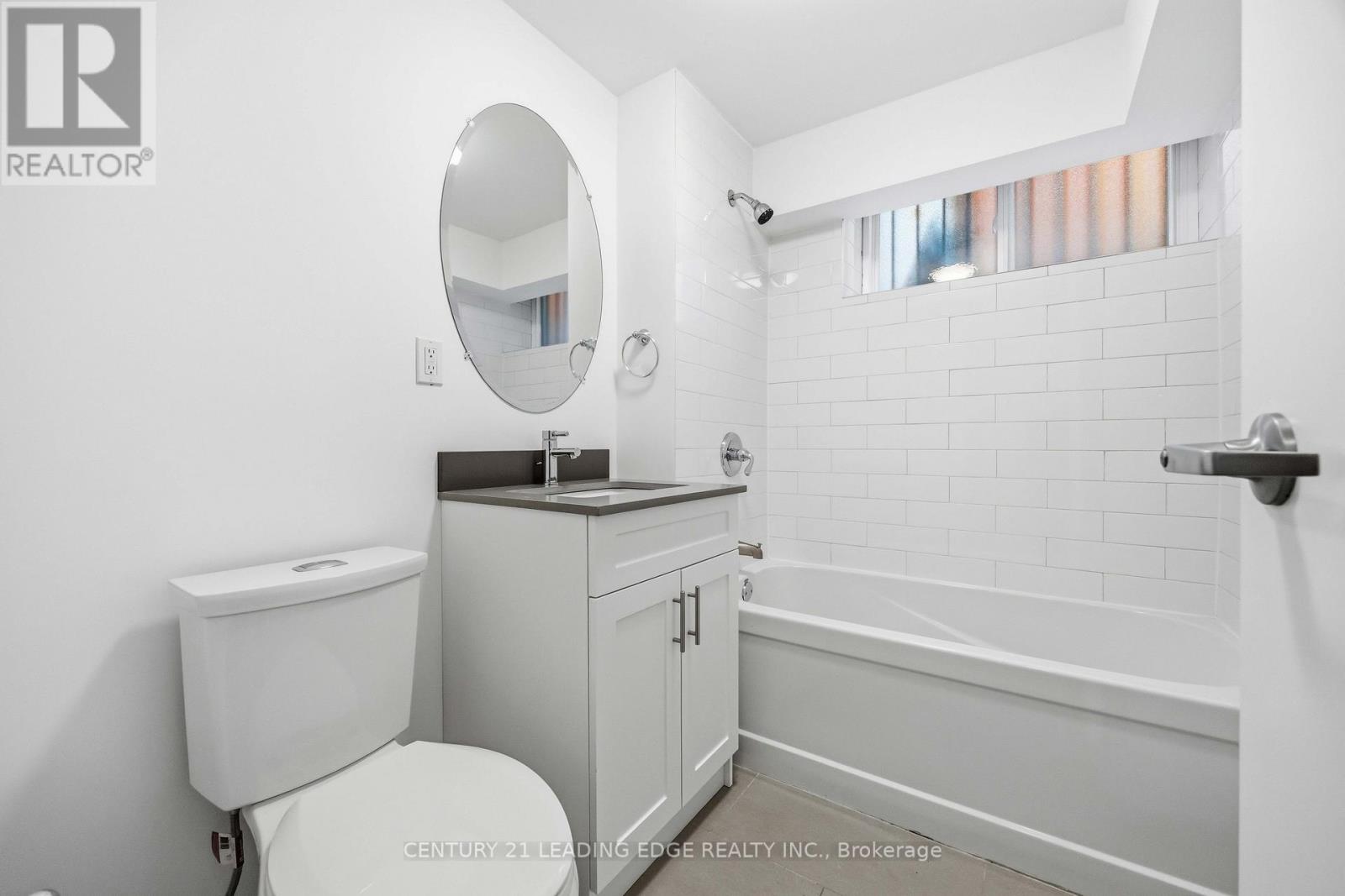 Lower - 1a Leonard Avenue, Toronto, Ontario  M5T 2P8 - Photo 26 - C12854084