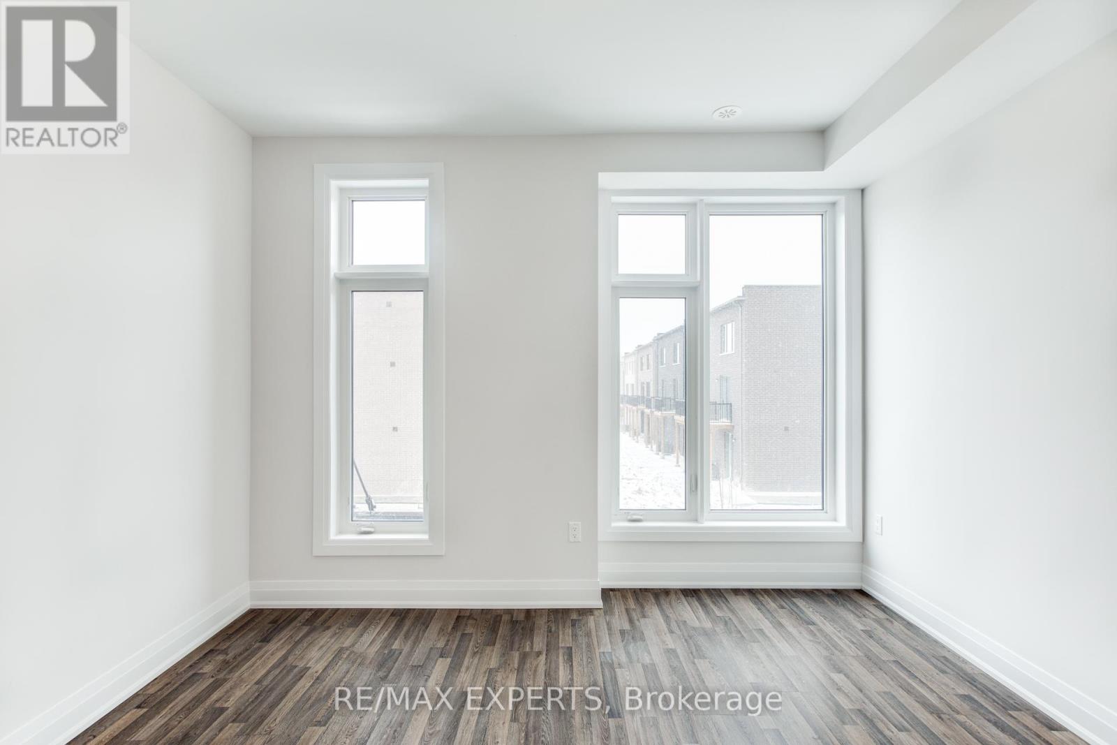 57 Creekbank Road, Toronto, Ontario  M6L 0A3 - Photo 10 - W12855990