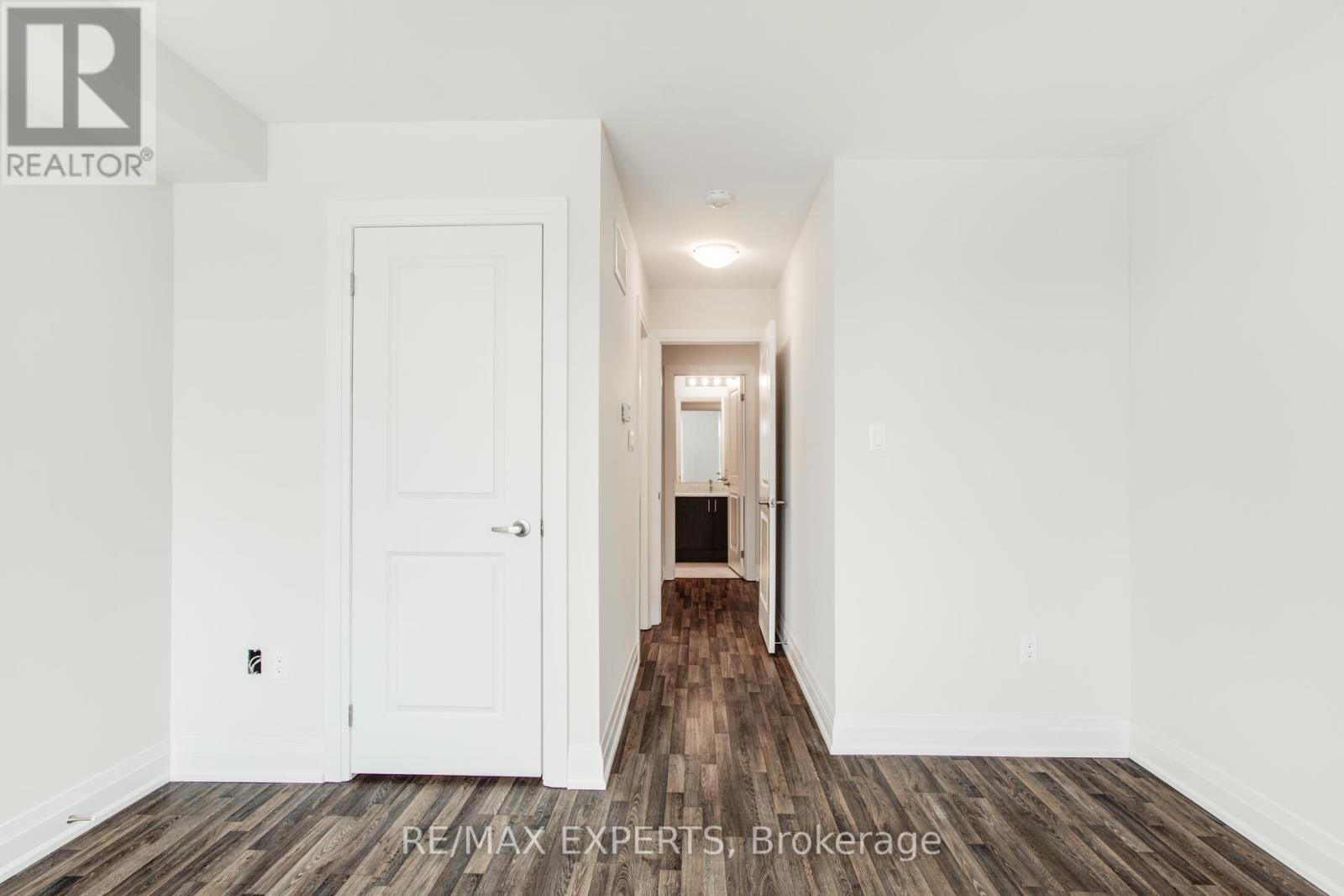 57 Creekbank Road, Toronto, Ontario  M6L 0A3 - Photo 18 - W12855990