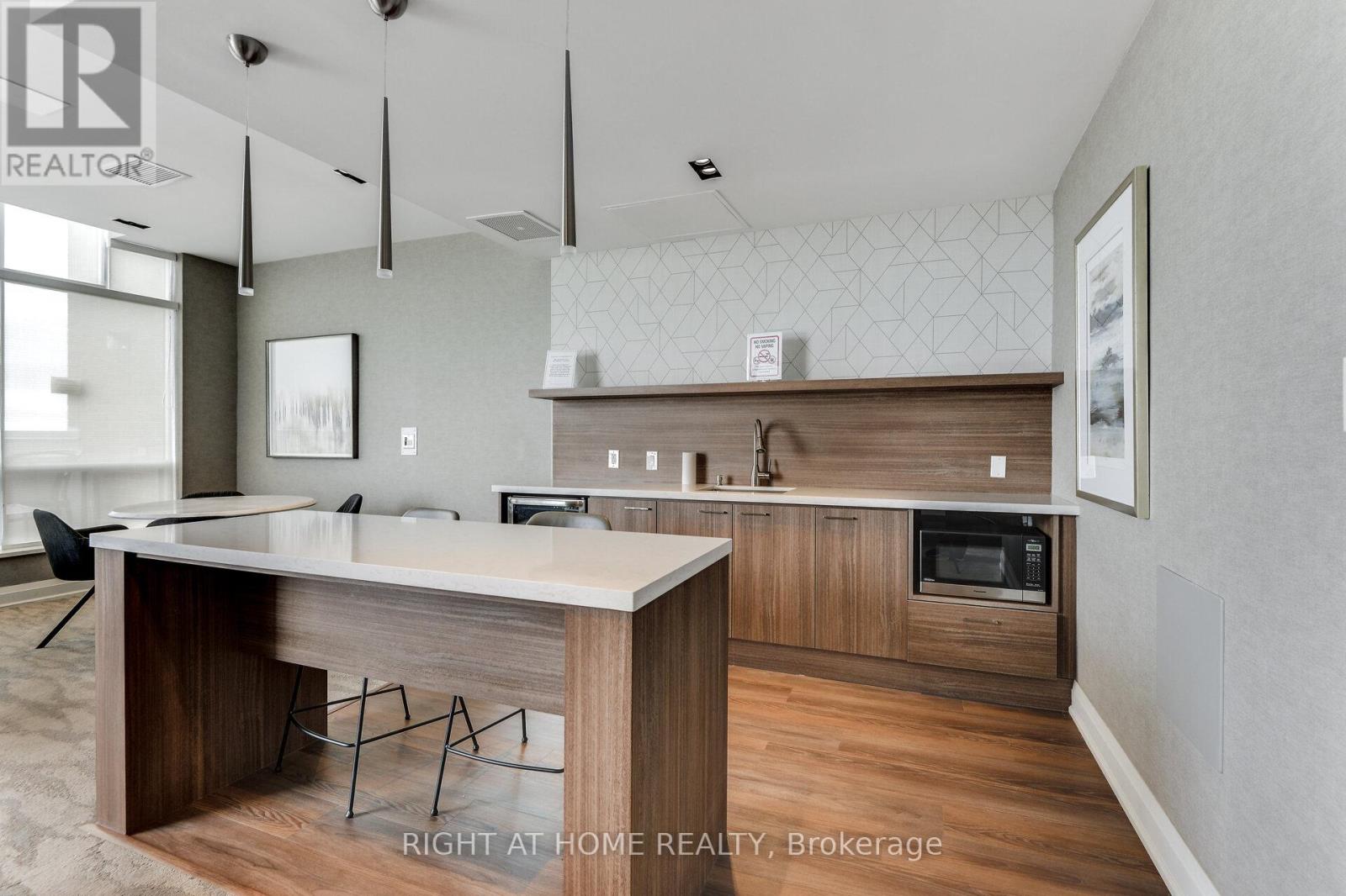 1714 - 1276 Maple Crossing Boulevard, Burlington, Ontario  L7S 2J9 - Photo 21 - W12851314