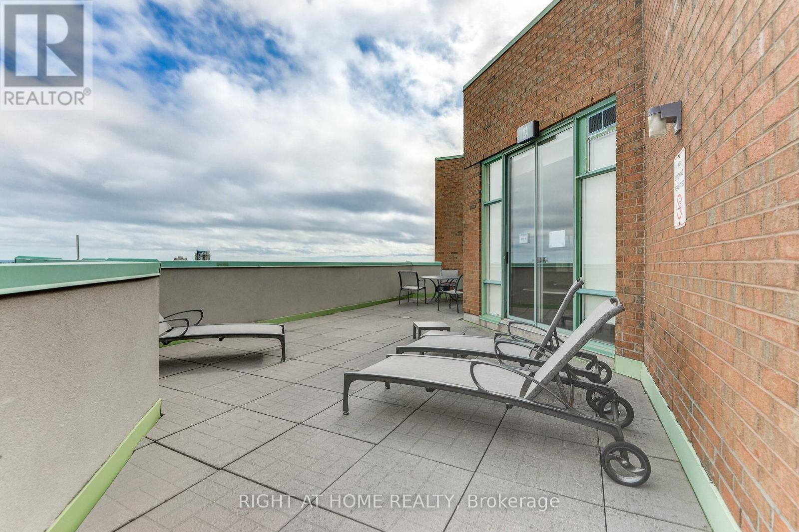 1714 - 1276 Maple Crossing Boulevard, Burlington, Ontario  L7S 2J9 - Photo 29 - W12851314