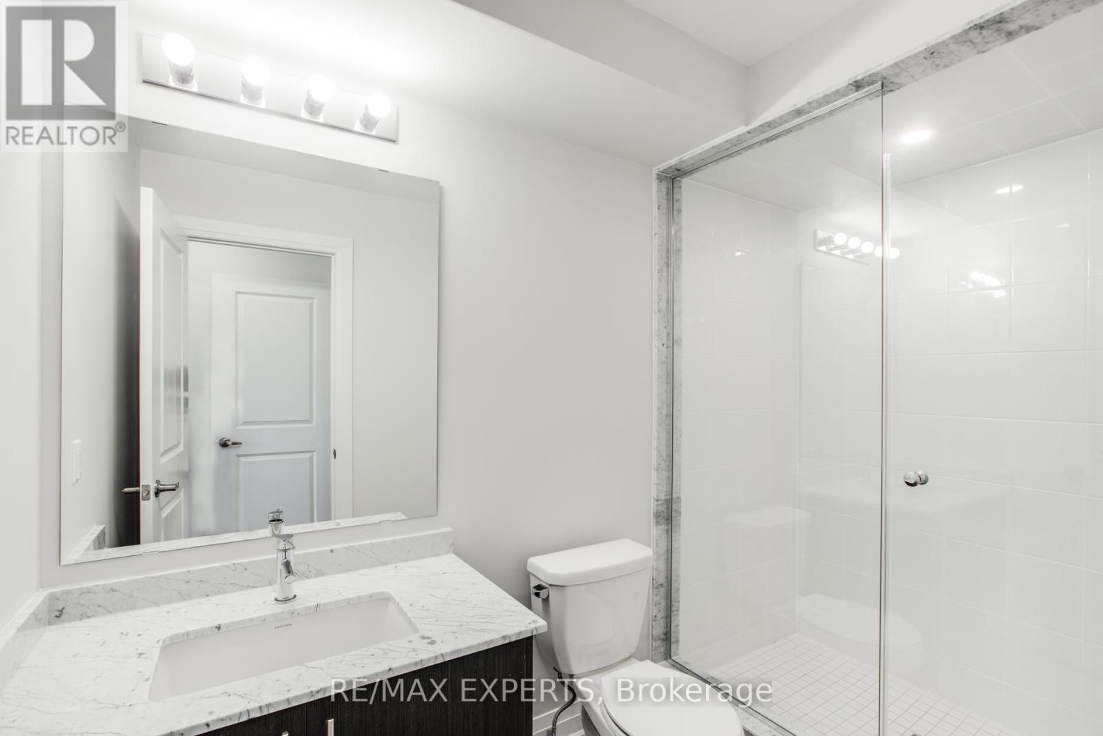 57 Creekbank Road, Toronto, Ontario  M6L 0A3 - Photo 14 - W12855990