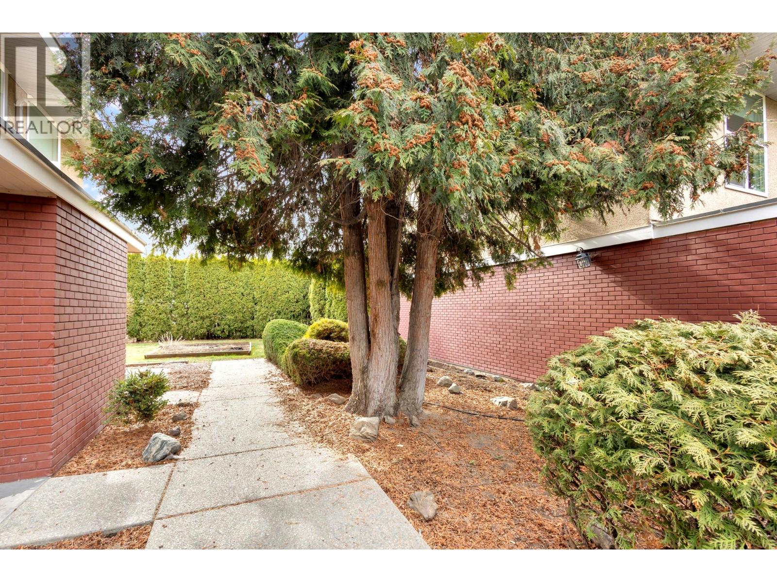 1255 Bernard Avenue Unit# 4, Kelowna, British Columbia  V1Y 6R3 - Photo 26 - 10376901