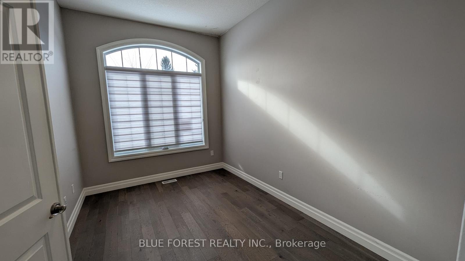 11 - 273 Riddell Street, Woodstock, Ontario  N4S 0C8 - Photo 11 - X12856068