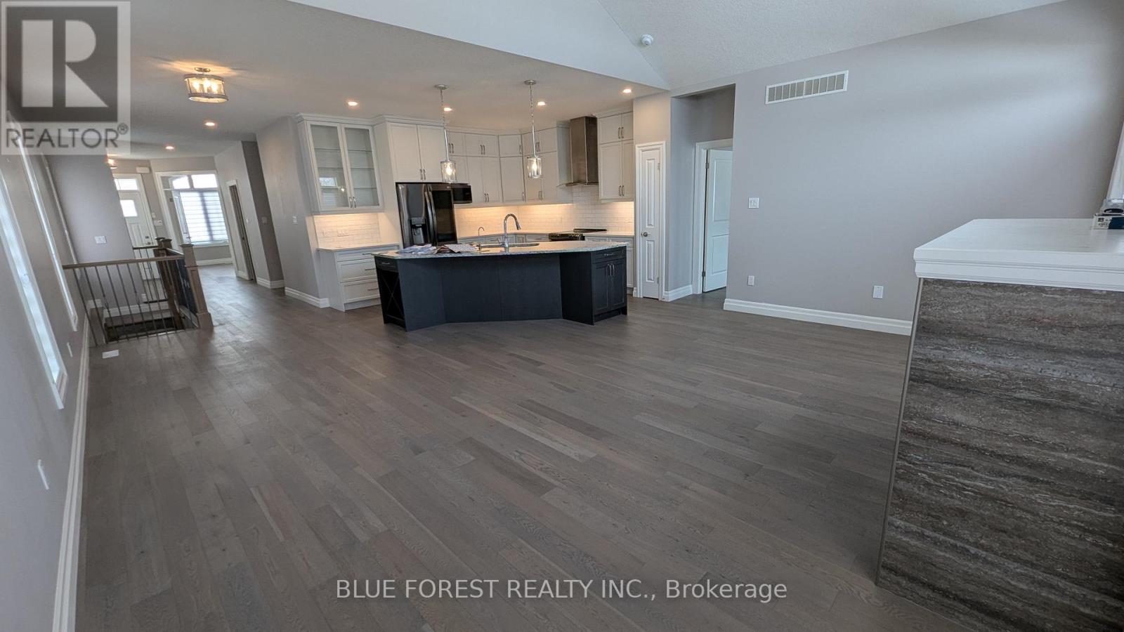 11 - 273 Riddell Street, Woodstock, Ontario  N4S 0C8 - Photo 5 - X12856068